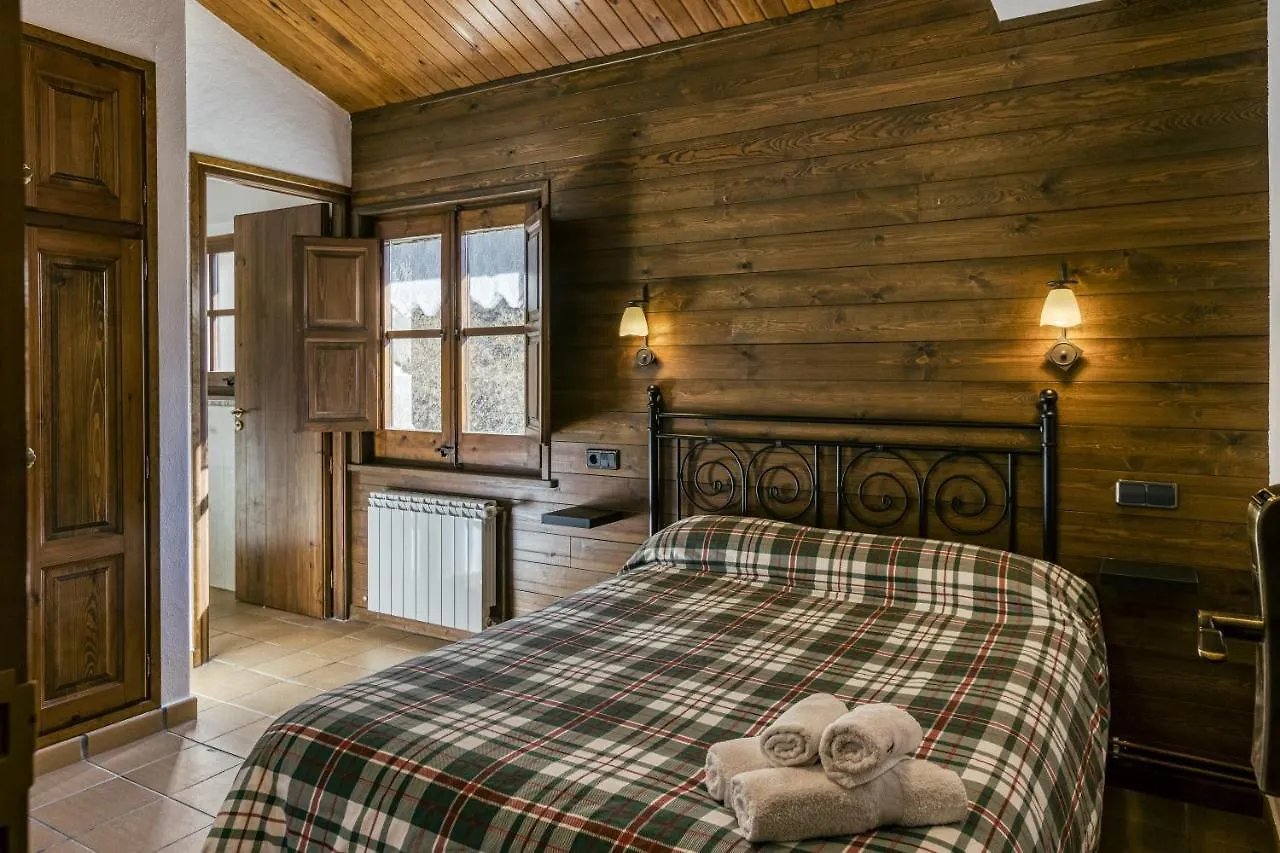Willa Casa L'Art Rupit 0*,  Hiszpania